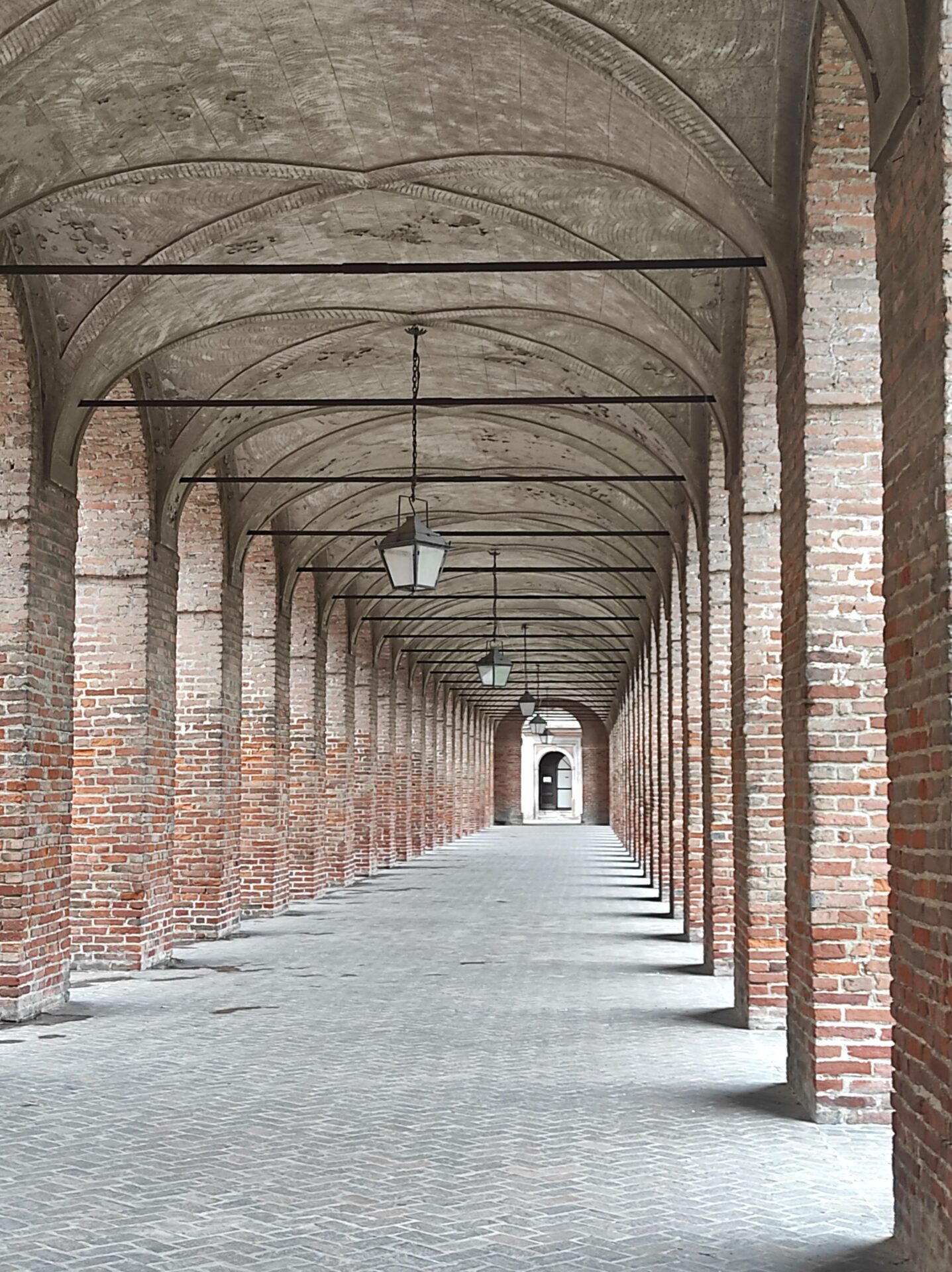 portico palazzo giardino sabbioneta