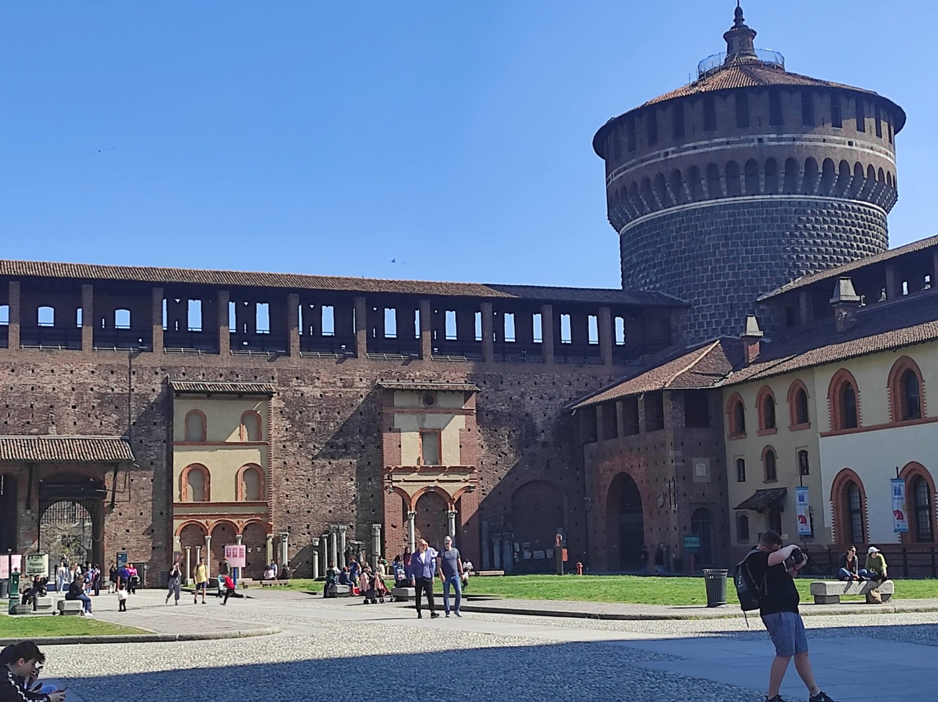 castello sforzesco milano castello sforzesco milano