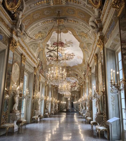 galleria degli specchi palazzo reale genova galleria degli specchi palazzo reale genova