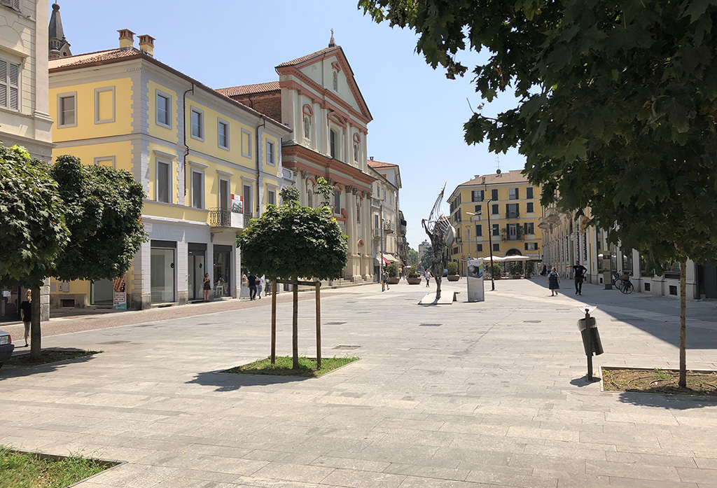 piazza gramsci novara